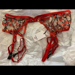 Studio Pia Noa harness suspender